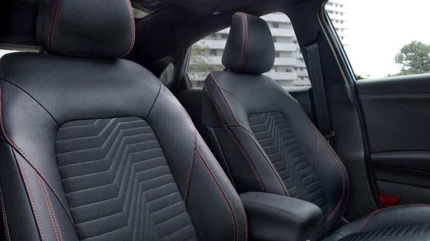 2020-ford-puma-leather-seats.jpg