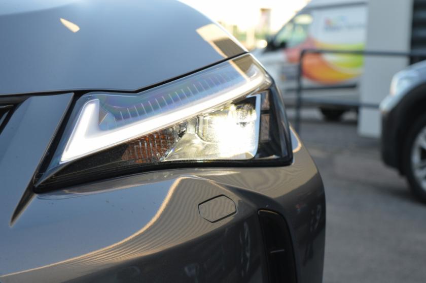 Lexus UX300e Headlight