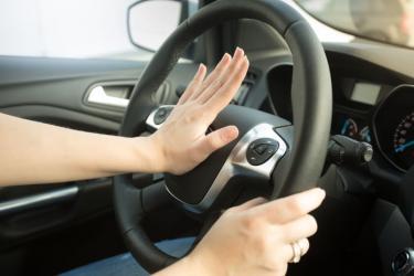 The 10 Most Annoying Driving Habits - How Many Are You Guilty Of?