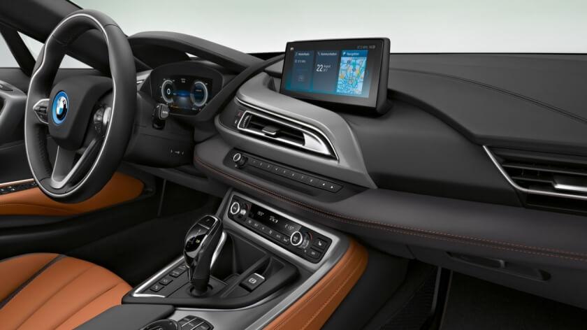 BMW i8 coupe interior 