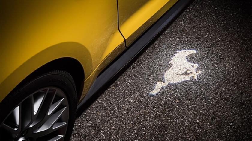 ford mustang puddle lamp